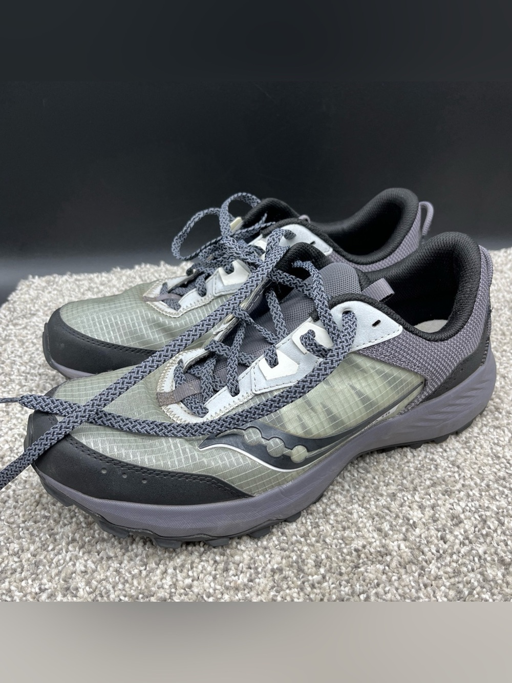 Saucony Men's Grey and Black Trail Running Shoes